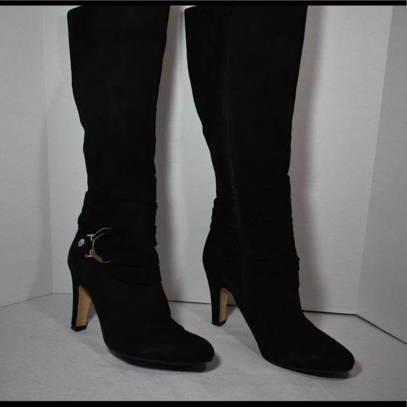 Meet your Posher, Debi - Picture 2 of 8